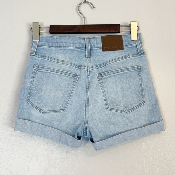 ✖️SOLD✖️•J.CREW• Button Front High Rise Denim Shorts L4673 Size 25 - Picture 2 of 10